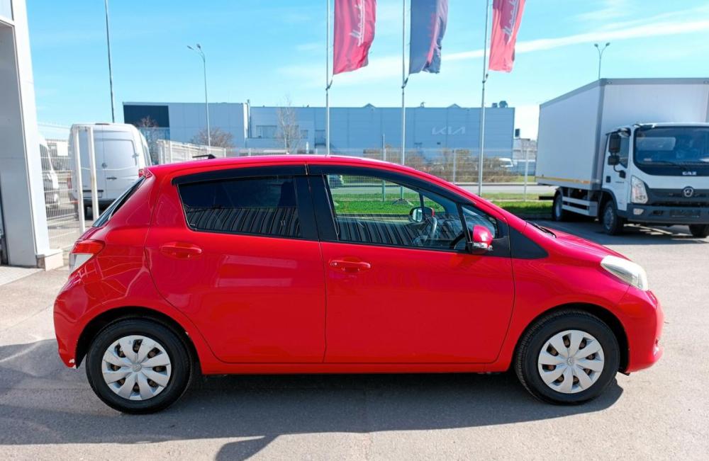 Toyota Vitz III (XP130) Санкт-Петербург  - изображение 5