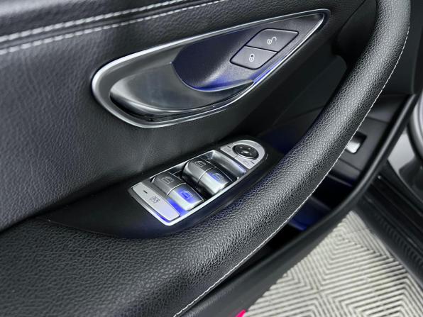 Mercedes-Benz E-Класс V (W213 S213 C238) с пробегом 2018 года, цена 3 230 000 рублей, 128641 км, седан, Автокод Объявления