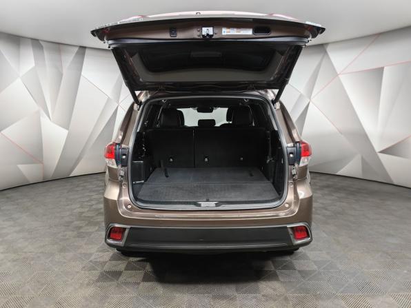 Toyota Highlander III (XU50) Рестайлинг с пробегом 2018 года, цена 2 789 000 рублей, 267344 км, внедорожник, Автокод Объявления