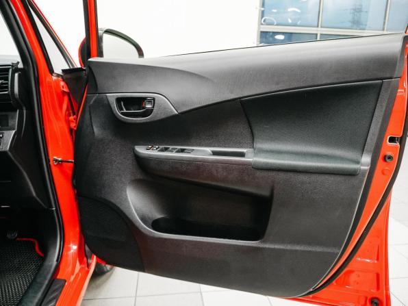 Toyota Ractis II с пробегом 2015 года, цена 849 000 рублей, 112267 км, хэтчбек, Автокод Объявления