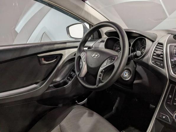 Hyundai Elantra V (MD) Рестайлинг с пробегом 2015 года, цена 1 045 000 рублей, 174315 км, седан, Автокод Объявления