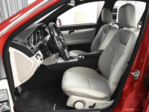 Mercedes-Benz C-Класс III (W204) Рестайлинг с пробегом 2012 года, цена 1 388 000 рублей, 160073 км, седан, Автокод Объявления