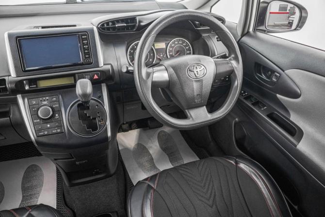 Toyota Wish II с пробегом 2010 года, цена 1 169 000 рублей, 225000 км, минивэн, Автокод Объявления