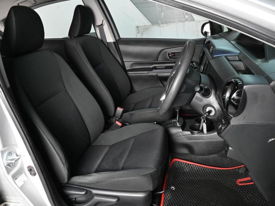 Toyota Aqua I Рестайлинг Ростов-на-Дону  - изображение 10