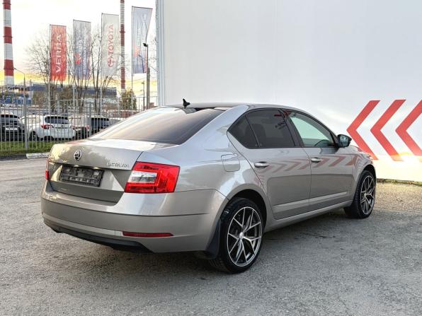 Skoda Octavia III (A7) Рестайлинг с пробегом 2018 года, цена 1 800 000 рублей, 141708 км, лифтбек, Автокод Объявления