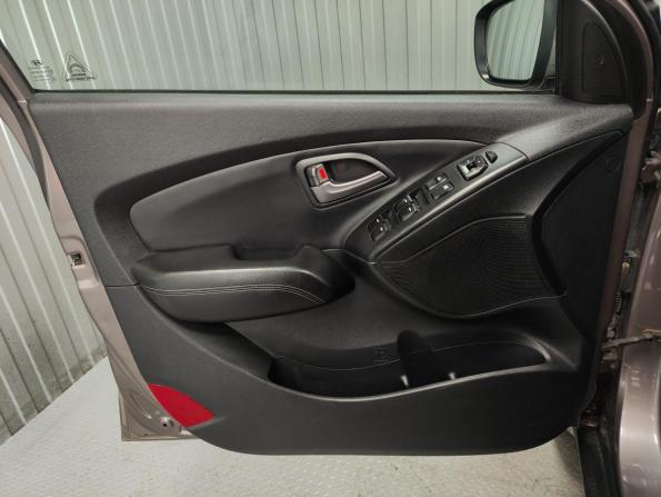 Hyundai ix35 I Рестайлинг с пробегом 2013 года, цена 1 250 000 рублей, 158338 км, внедорожник, Автокод Объявления