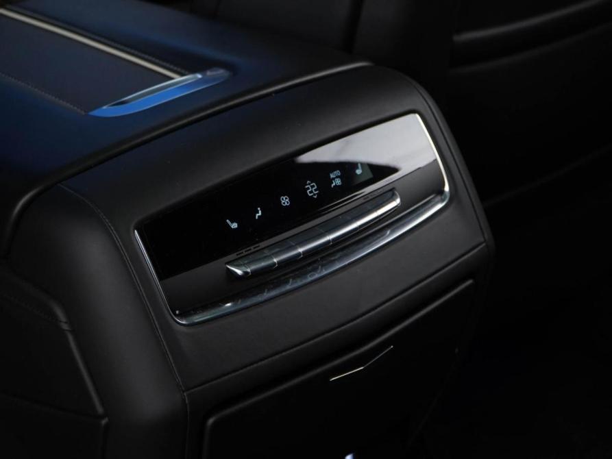 Cadillac Escalade V Москва  - изображение 17