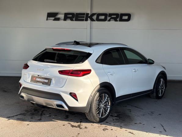 Kia XCeed I с пробегом 2021 года, цена 2 349 000 рублей, 74250 км, хэтчбек, Автокод Объявления
