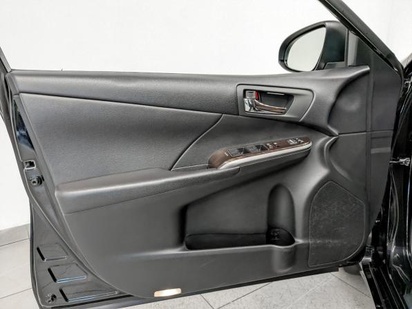 Toyota Camry VII (XV50) Рестайлинг 2 с пробегом 2018 года, цена 2 750 000 рублей, 109244 км, седан, Автокод Объявления