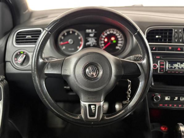 Volkswagen Polo V с пробегом 2012 года, цена 640 000 рублей, 233578 км, хэтчбек, Автокод Объявления