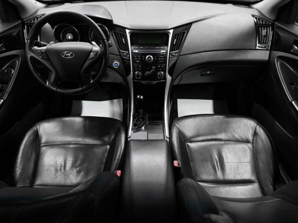 Hyundai Sonata VI (YF) с пробегом 2010 года, цена 925 000 рублей, 247002 км, седан, Автокод Объявления