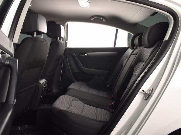 Volkswagen Passat B7 с пробегом 2013 года, цена 1 614 995 рублей, 106633 км, седан, Автокод Объявления