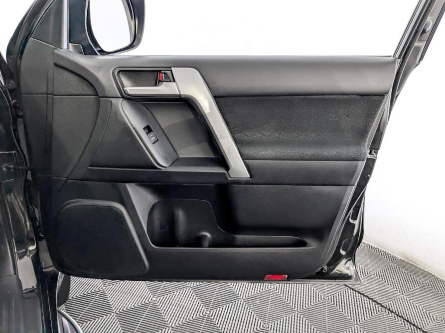 Toyota Land Cruiser Prado 150 Series Рестайлинг 2 Москва  - изображение 25