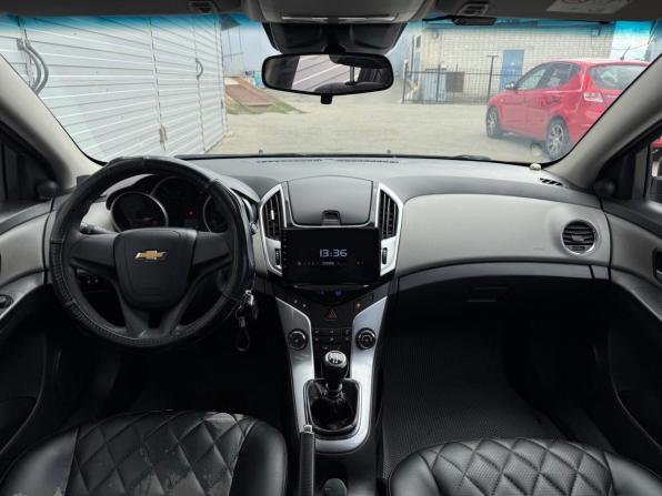 Chevrolet Cruze I Рестайлинг с пробегом 2014 года, цена 677 000 рублей, 239426 км, седан, Автокод Объявления