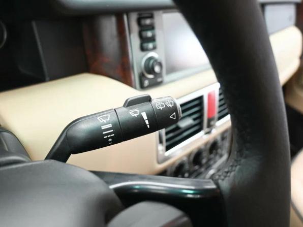 Land Rover Range Rover III Рестайлинг с пробегом 2006 года, цена 1 709 900 рублей, 174000 км, внедорожник, Автокод Объявления