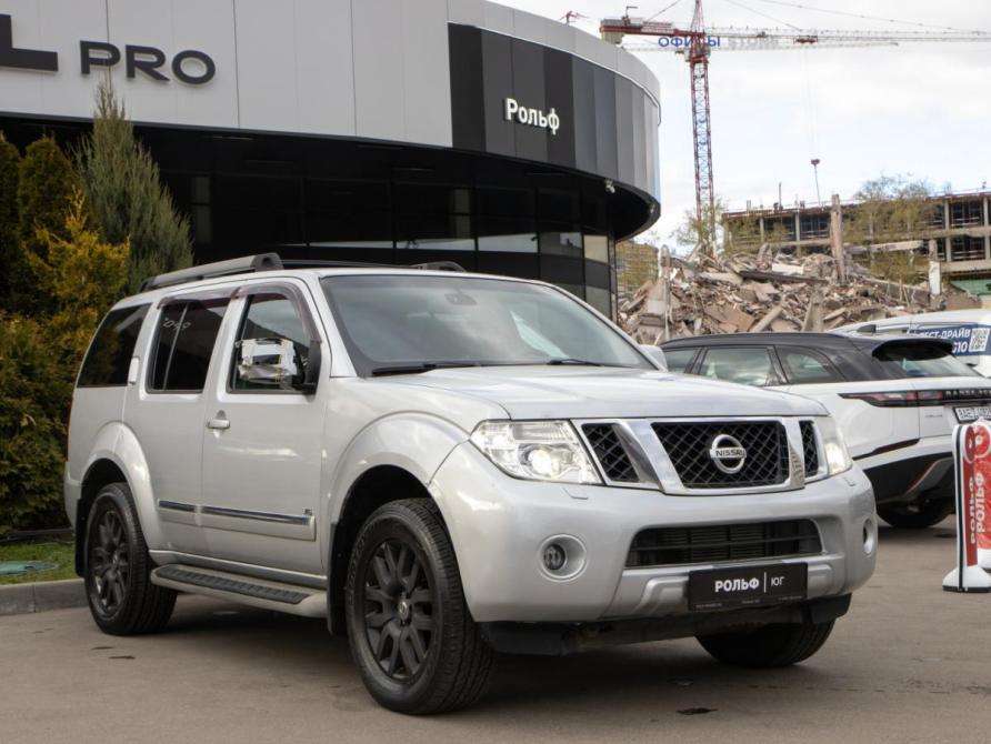 Nissan Pathfinder III Рестайлинг Москва  - изображение 2