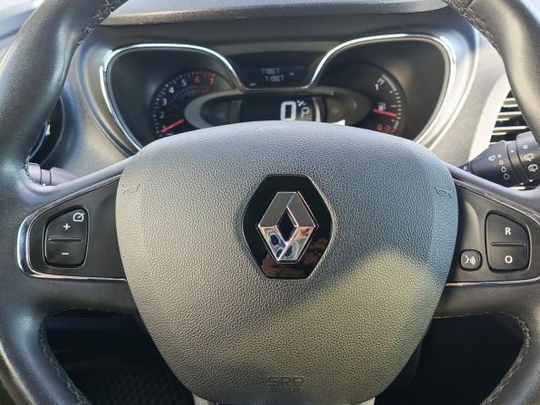 Renault Kaptur I с пробегом 2017 года, цена 1 645 000 рублей, 77866 км, внедорожник, Автокод Объявления