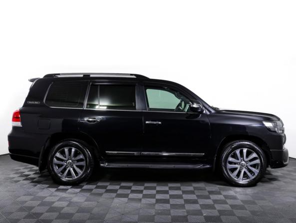 Toyota Land Cruiser 200 Series Рестайлинг 2 с пробегом 2017 года, цена 6 590 000 рублей, 163000 км, внедорожник, Автокод Объявления