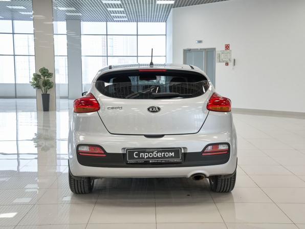 Kia Ceed II с пробегом 2013 года, цена 989 000 рублей, 153619 км, хэтчбек, Автокод Объявления