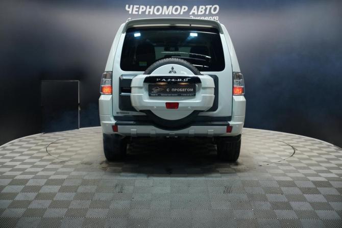 Mitsubishi Pajero IV Рестайлинг 1 с пробегом 2013 года, цена 1 899 000 рублей, 279000 км, внедорожник, Автокод Объявления