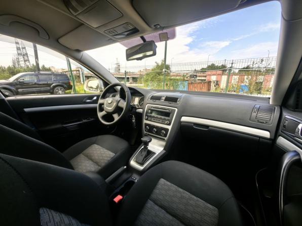 Skoda Octavia II (A5) Рестайлинг с пробегом 2012 года, цена 1 129 000 рублей, 39279 км, лифтбек, Автокод Объявления