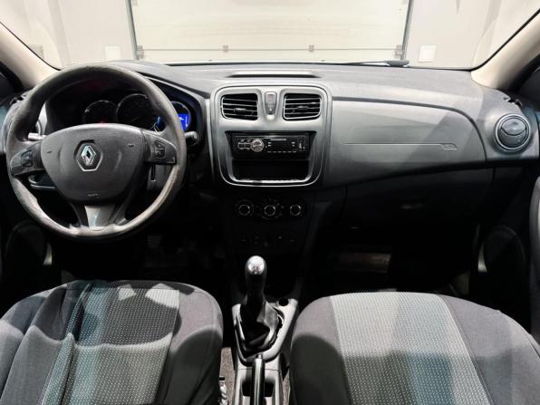 Renault Logan II с пробегом 2018 года, цена 545 000 рублей, 198029 км, седан, Автокод Объявления