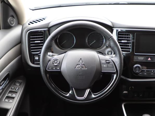 Mitsubishi Outlander III Рестайлинг 2 с пробегом 2018 года, цена 1 850 000 рублей, 137099 км, внедорожник, Автокод Объявления
