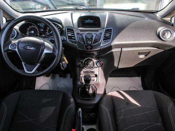 Ford Fiesta Mk6 Рестайлинг с пробегом 2016 года, цена 795 000 рублей, 71554 км, хэтчбек, Автокод Объявления