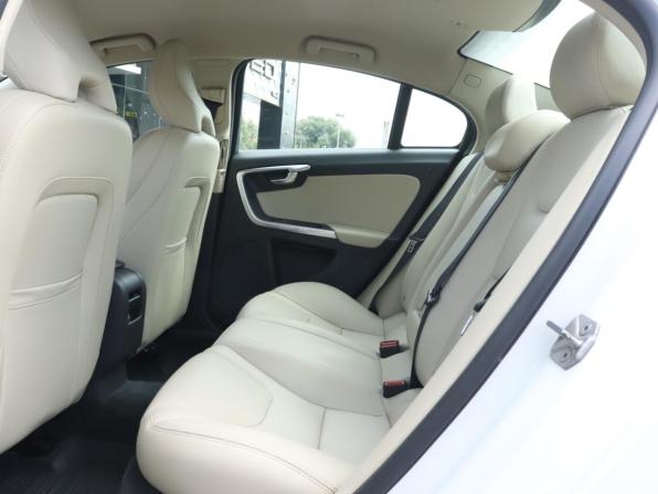Volvo S60 II Рестайлинг с пробегом 2017 года, цена 1 880 000 рублей, 140373 км, седан, Автокод Объявления