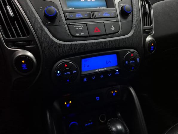 Hyundai ix35 I Рестайлинг с пробегом 2015 года, цена 1 360 000 рублей, 166061 км, внедорожник, Автокод Объявления
