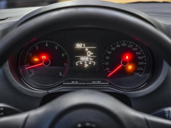 Volkswagen Polo V с пробегом 2015 года, цена 691 850 рублей, 198000 км, седан, Автокод Объявления