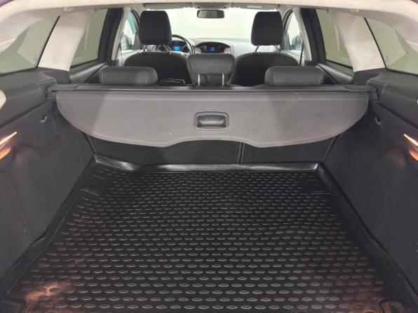 Ford Focus III с пробегом 2012 года, цена 596 000 рублей, 242121 км, универсал, Автокод Объявления