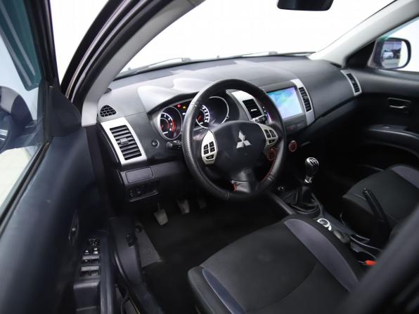 Mitsubishi Outlander II с пробегом 2008 года, цена 990 000 рублей, 242039 км, внедорожник, Автокод Объявления