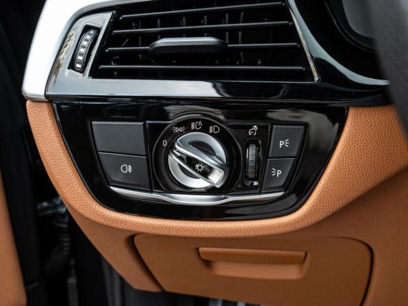 BMW 5 серии VII (G30/G31/G38) Рестайлинг с пробегом 2023 года, цена 6 050 000 рублей, 117833 км, седан, Автокод Объявления