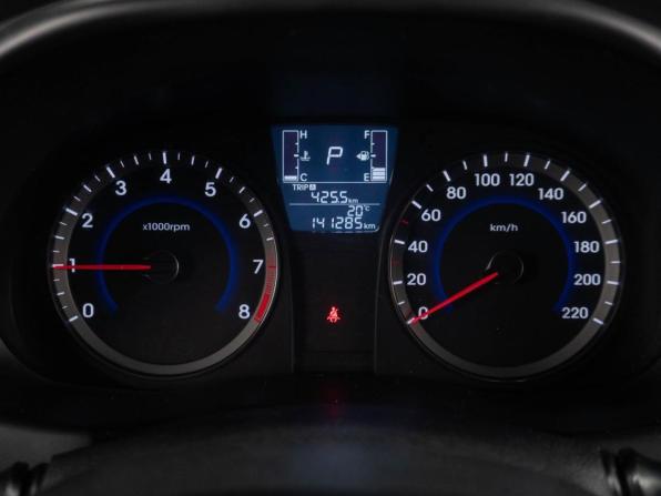 Hyundai Solaris I Рестайлинг с пробегом 2014 года, цена 1 099 000 рублей, 141285 км, седан, Автокод Объявления