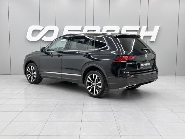 Volkswagen Tiguan II с пробегом 2021 года, цена 3 149 000 рублей, 93685 км, внедорожник, Автокод Объявления