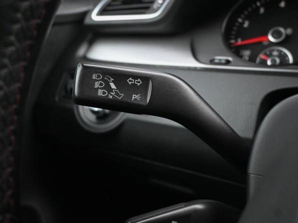 Volkswagen Passat B7 с пробегом 2012 года, цена 999 000 рублей, 244257 км, седан, Автокод Объявления