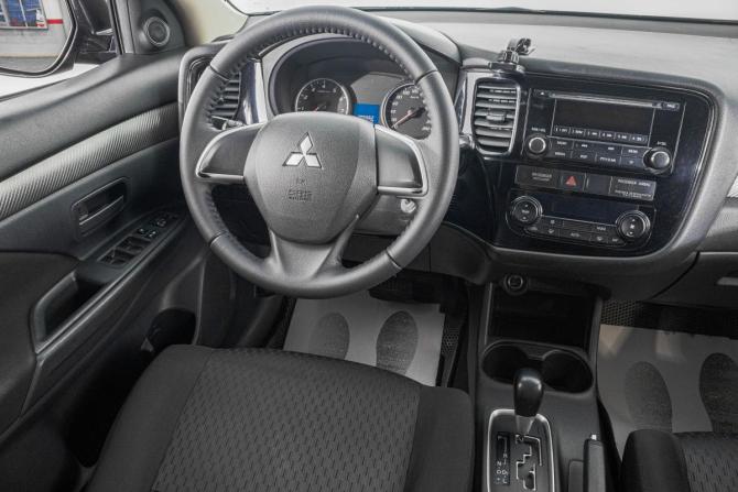 Mitsubishi Outlander III с пробегом 2013 года, цена 1 559 000 рублей, 200000 км, внедорожник, Автокод Объявления