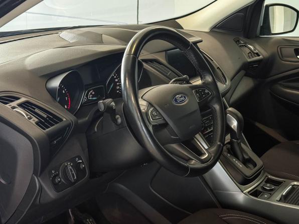 Ford Kuga II Рестайлинг с пробегом 2017 года, цена 1 715 000 рублей, 103340 км, внедорожник, Автокод Объявления