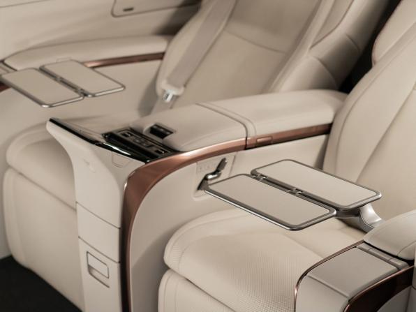 Lexus LM II с пробегом 2024 года, цена 14 900 000 рублей, 22311 км, минивэн, Автокод Объявления