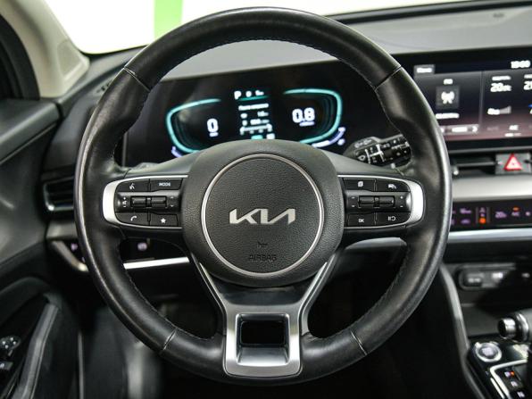 Kia Sportage V с пробегом 2022 года, цена 3 603 000 рублей, 30000 км, внедорожник, Автокод Объявления