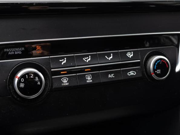 Kia Optima IV Рестайлинг с пробегом 2019 года, цена 1 425 000 рублей, 185295 км, седан, Автокод Объявления