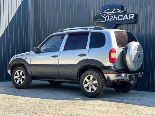 Chevrolet Niva I с пробегом 2003 года, цена 169 000 рублей, 269000 км, внедорожник, Автокод Объявления