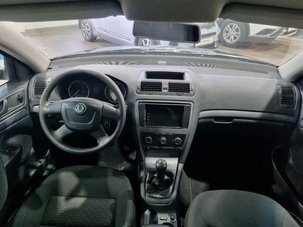 Skoda Octavia II (A5) Рестайлинг с пробегом 2011 года, цена 649 000 рублей, 173070 км, лифтбек, Автокод Объявления