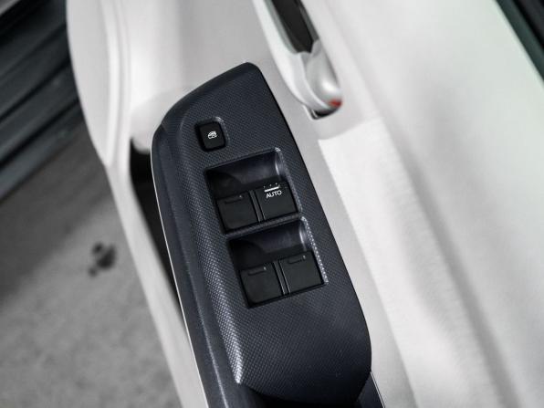 Honda Insight II с пробегом 2010 года, цена 899 500 рублей, 127594 км, хэтчбек, Автокод Объявления