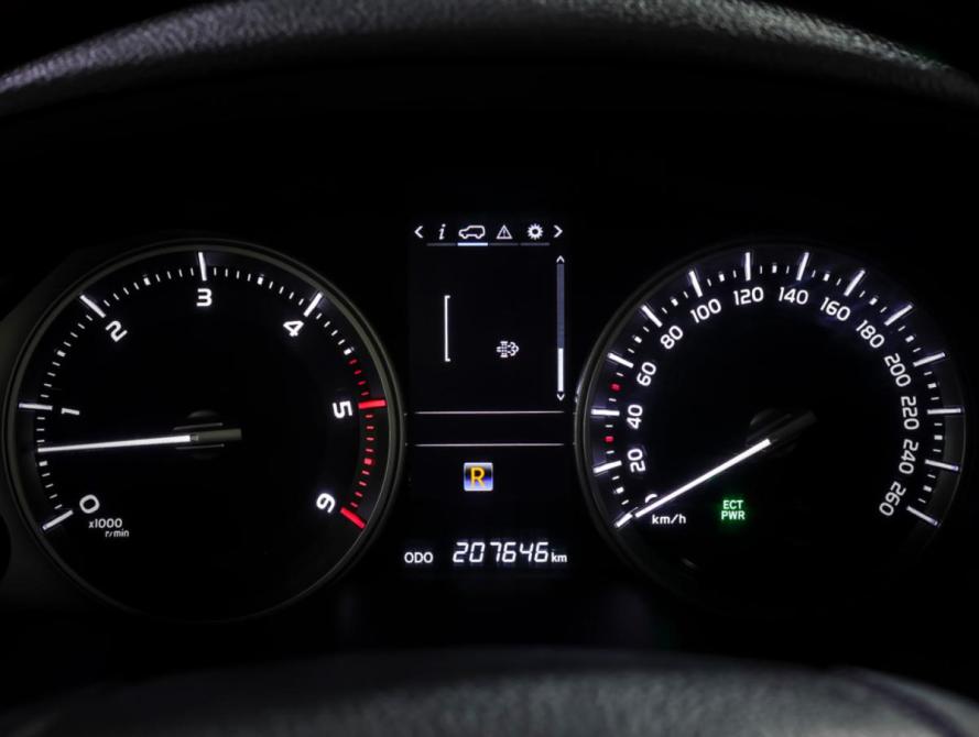 Toyota Land Cruiser 200 Series Рестайлинг 2 Москва  - изображение 16