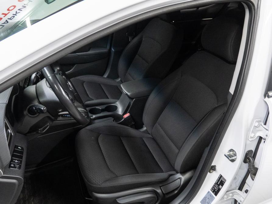 Hyundai Elantra VI (AD) Тюмень  - изображение 14