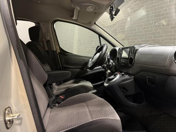 Citroen Berlingo II с пробегом 2009 года, цена 600 000 рублей, 283824 км, минивэн, Автокод Объявления
