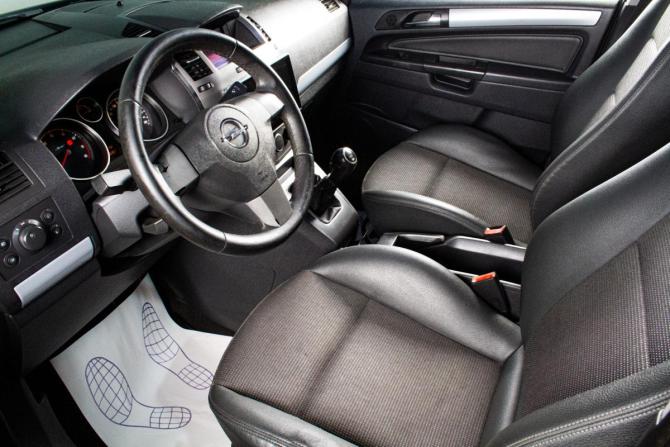 Opel Zafira B с пробегом 2006 года, цена 399 000 рублей, 290672 км, компактвэн, Автокод Объявления