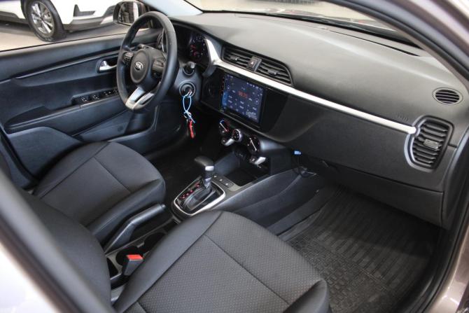 Kia Rio IV Рестайлинг с пробегом 2021 года, цена 1 723 000 рублей, 78267 км, хэтчбек, Автокод Объявления